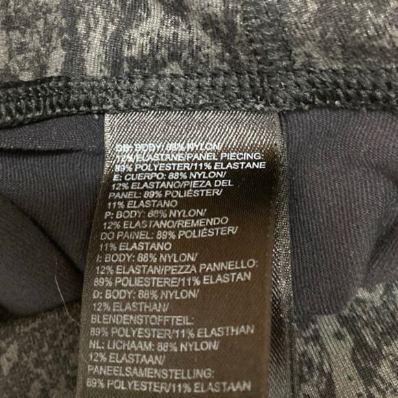 The North Face Flash Dry Women's Black Printed Athletic Leggings Pants Size L - Picture 5 of 5